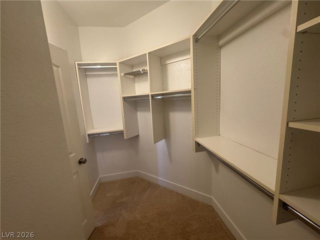 1521 Tillman Falls Avenue, Las Vegas, NV 89183