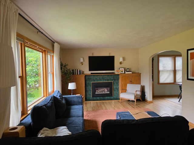2007 W Oakland Avenue, Austin, MN 55912