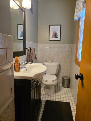 2007 W Oakland Avenue, Austin, MN 55912