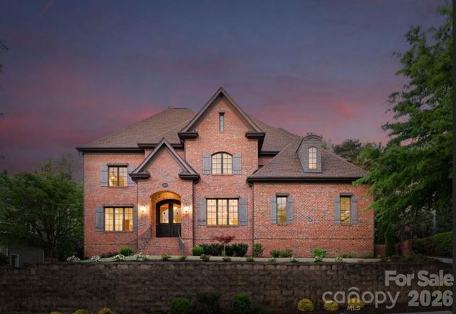 16849 Ashton Oaks Drive, Charlotte, NC 28278