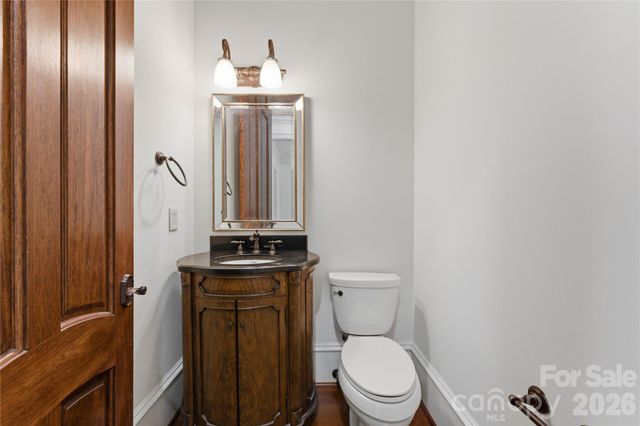 16849 Ashton Oaks Drive, Charlotte, NC 28278