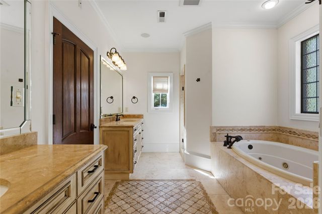 16849 Ashton Oaks Drive, Charlotte, NC 28278