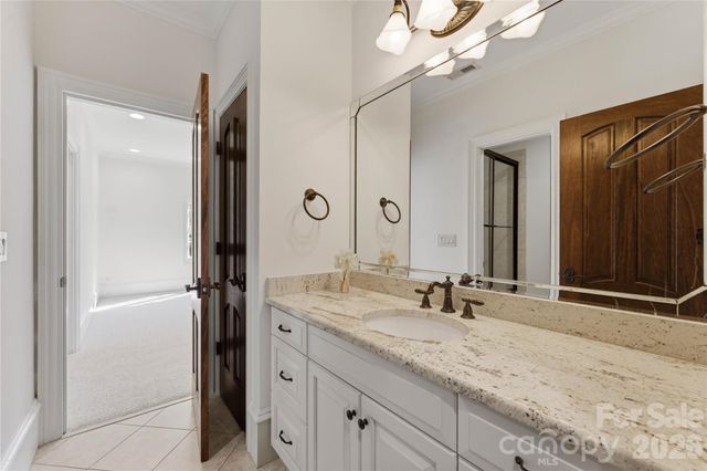 16849 Ashton Oaks Drive, Charlotte, NC 28278