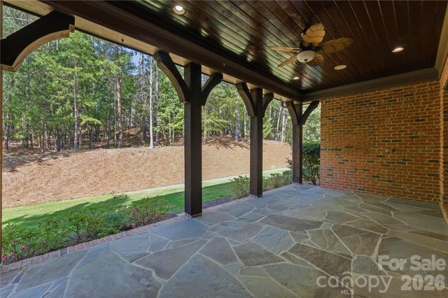 16849 Ashton Oaks Drive, Charlotte, NC 28278