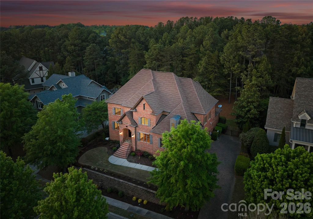 16849 Ashton Oaks Drive, Charlotte, NC 28278