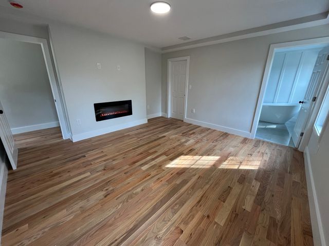 46 Emond St A, Northbridge, MA 01534