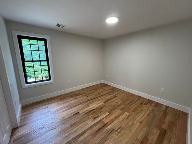 46 Emond St A, Northbridge, MA 01534
