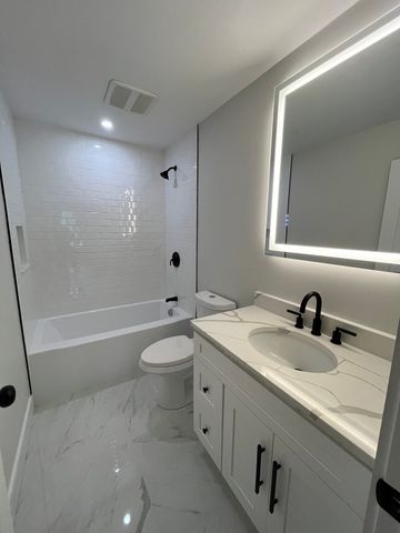 46 Emond St A, Northbridge, MA 01534