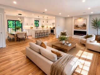 46 Emond St A, Northbridge, MA 01534