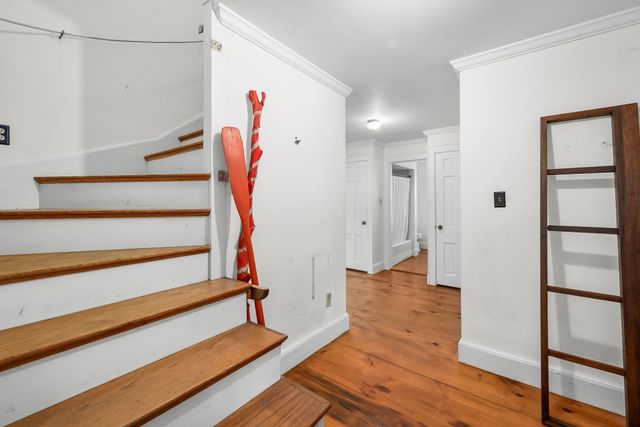 204 Waquoit Hwy, Falmouth, MA 02536