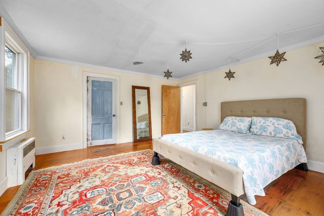 204 Waquoit Hwy, Falmouth, MA 02536