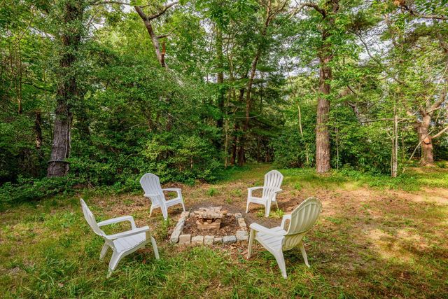 204 Waquoit Hwy, Falmouth, MA 02536