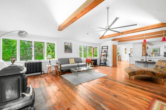 204 Waquoit Hwy, Falmouth, MA 02536