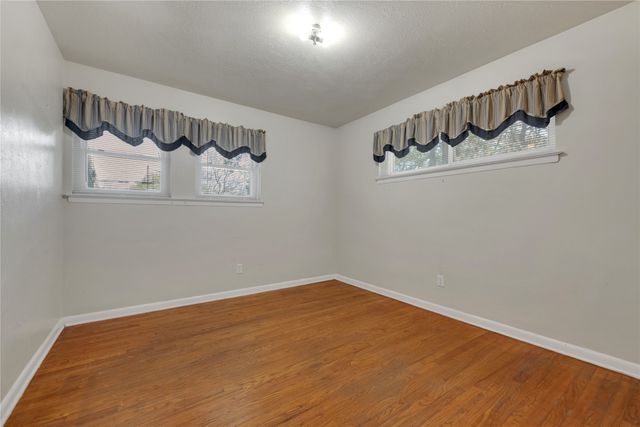 1020 Tower Drive, Cedar Hill, TX 75104