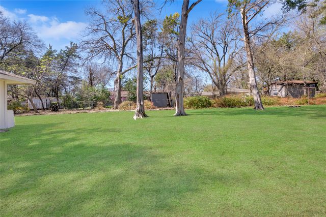 1020 Tower Drive, Cedar Hill, TX 75104