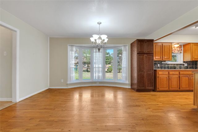 1020 Tower Drive, Cedar Hill, TX 75104