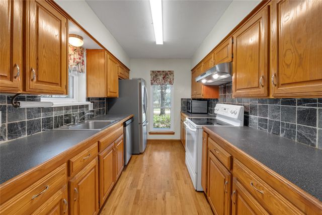 1020 Tower Drive, Cedar Hill, TX 75104