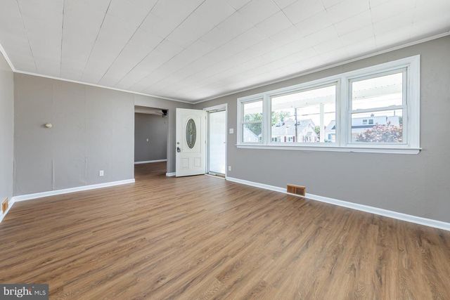 105 N WARREN ST, Woodbury, NJ 08096
