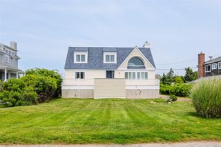 10 Bayview Road, Remsenburg, NY 11960