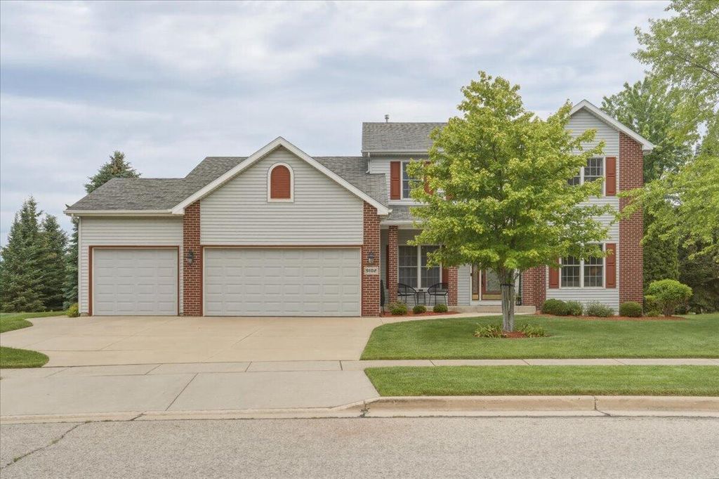 9102 61st STREET, Kenosha, WI 53142
