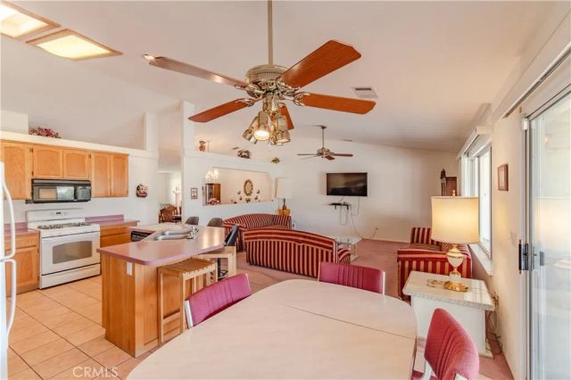 14744 Crofton Lane, Helendale, CA 92342