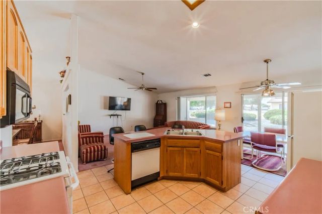 14744 Crofton Lane, Helendale, CA 92342