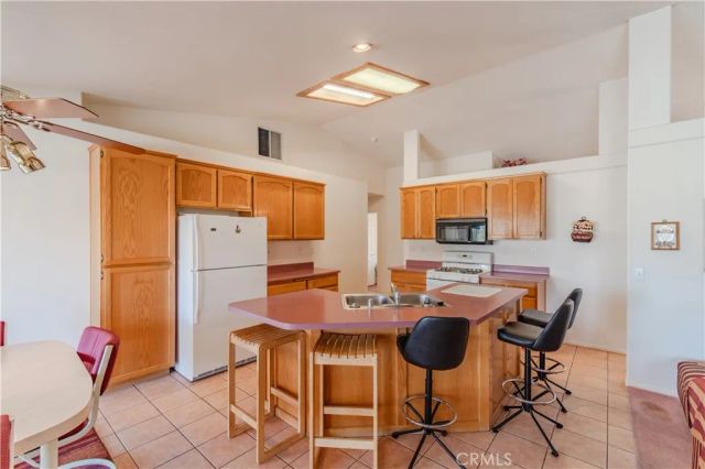14744 Crofton Lane, Helendale, CA 92342
