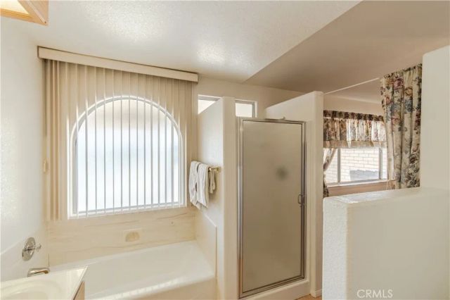 14744 Crofton Lane, Helendale, CA 92342