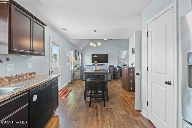 609 Duncan Drive, Richlands, NC 28574