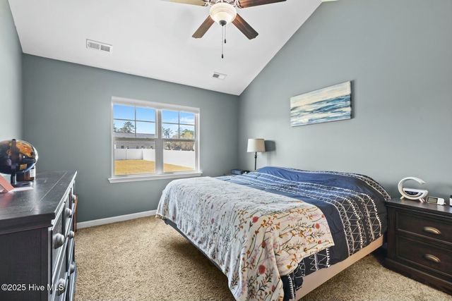 609 Duncan Drive, Richlands, NC 28574