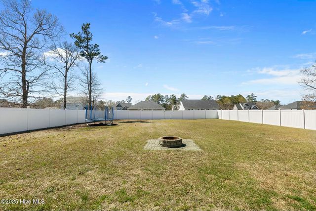 609 Duncan Drive, Richlands, NC 28574