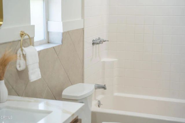 243 Fraser Lane, Ventura, CA 93001