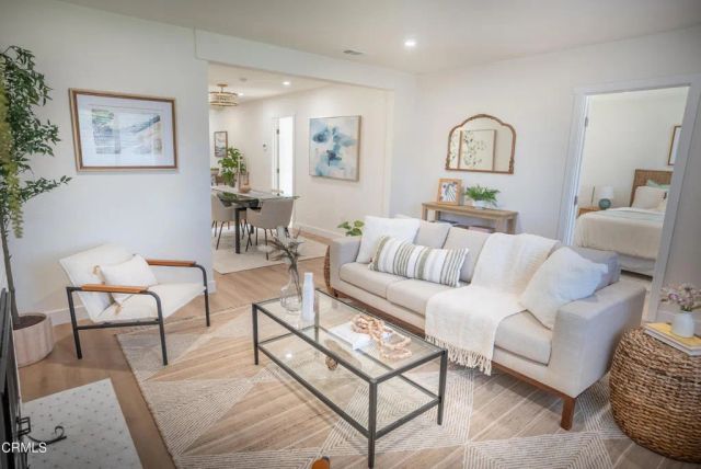 243 Fraser Lane, Ventura, CA 93001