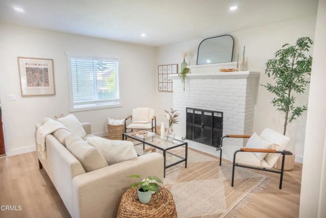 243 Fraser Lane, Ventura, CA 93001