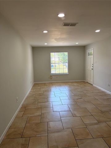 604 Gaylor ST A, Austin, TX 78752