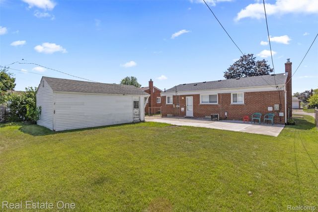6118 Amboy Street, Dearborn Heights, MI 48127