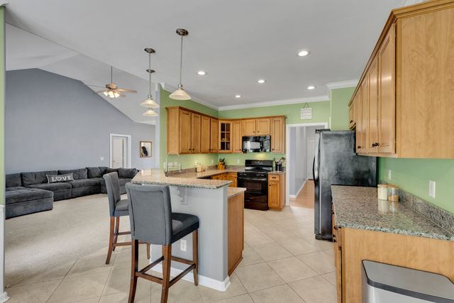 1004 Notting Hill Dr, Gallatin, TN 37066