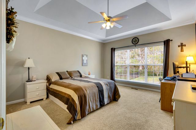 1004 Notting Hill Dr, Gallatin, TN 37066