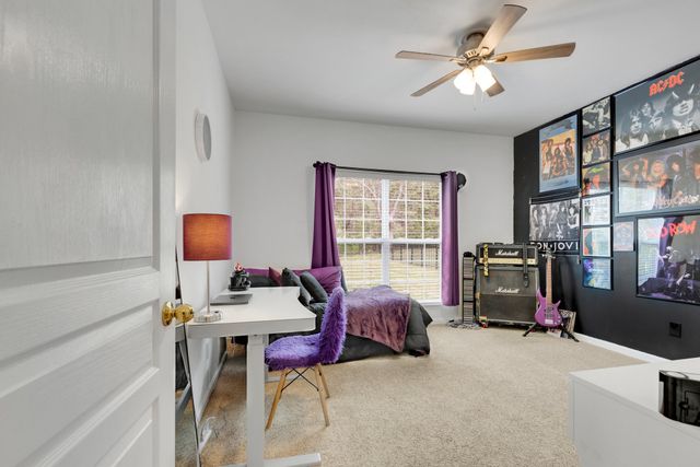 1004 Notting Hill Dr, Gallatin, TN 37066