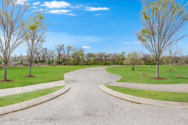 1004 Notting Hill Dr, Gallatin, TN 37066