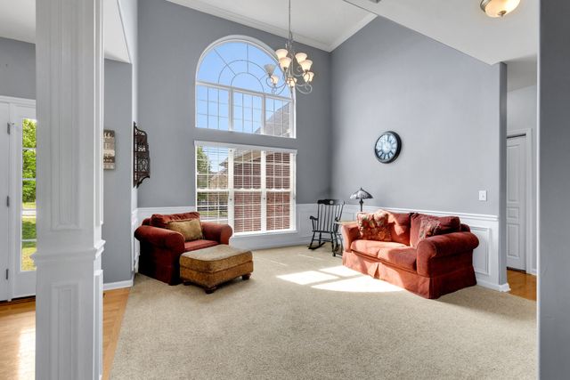 1004 Notting Hill Dr, Gallatin, TN 37066