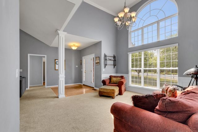 1004 Notting Hill Dr, Gallatin, TN 37066