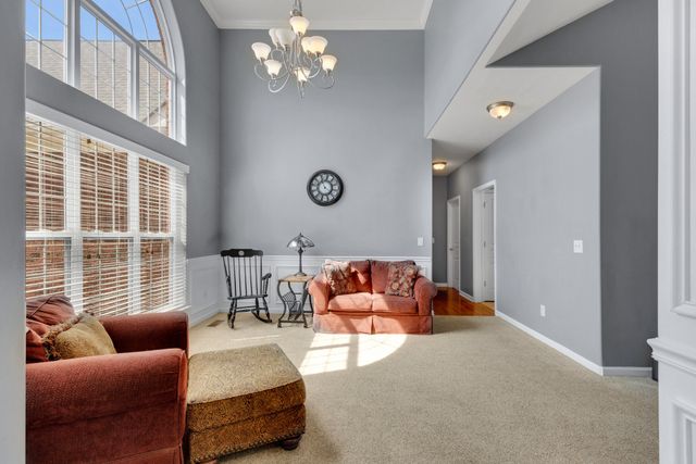 1004 Notting Hill Dr, Gallatin, TN 37066