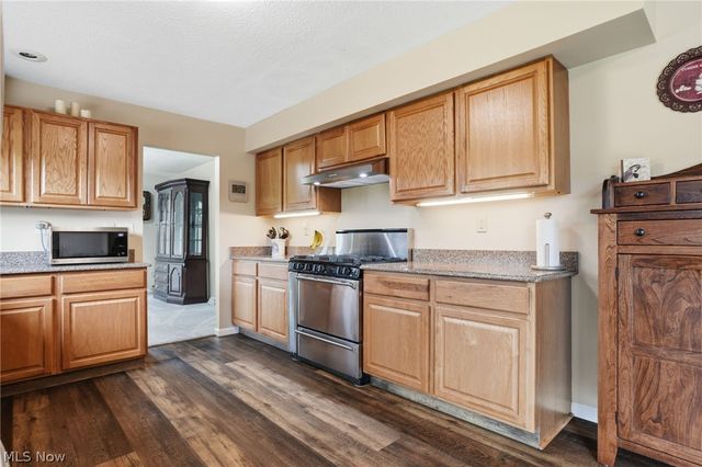 16159 Gar Highway, Montville, OH 44064