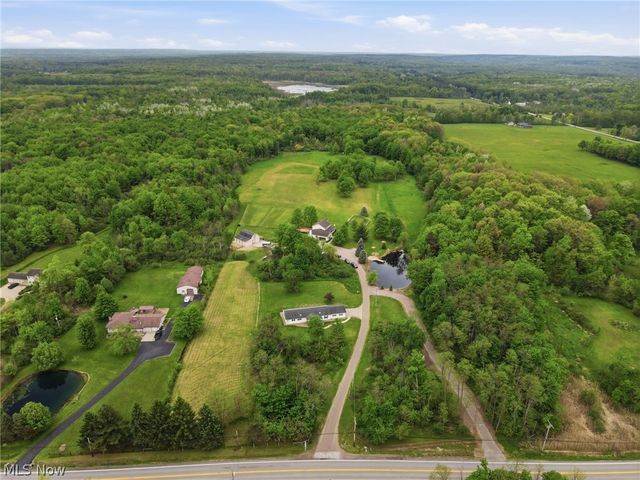16159 Gar Highway, Montville, OH 44064