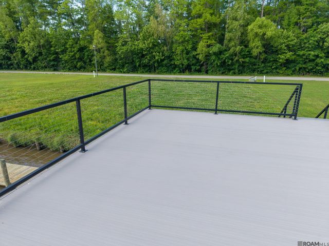 18718 Bayou Pierre Dr, Maurepas, LA 70449