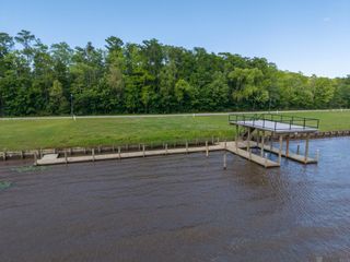 18718 Bayou Pierre Dr, Maurepas, LA 70449