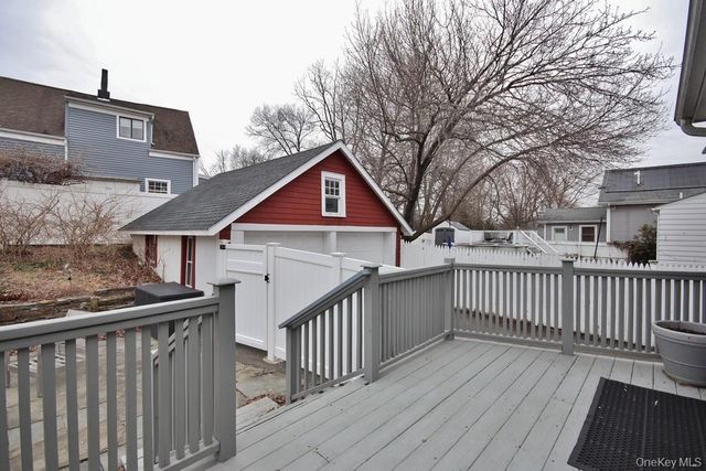 8 Harper Avenue, Montrose, NY 10548