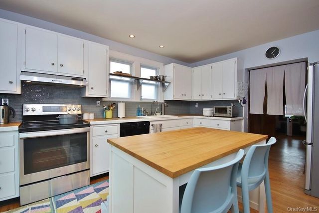 8 Harper Avenue, Montrose, NY 10548