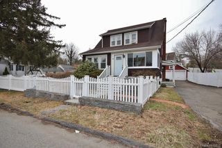 8 Harper Avenue, Montrose, NY 10548